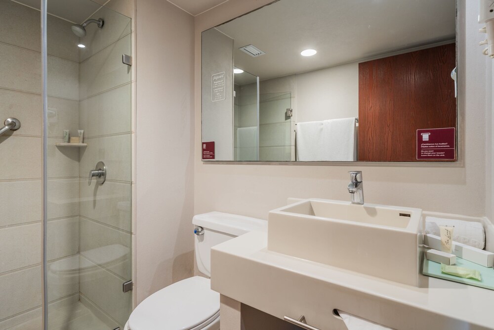 City Express Suites by Marriott Queretaro 73/73