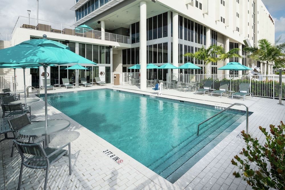 DOUBLETREE BY HILTON MIAMI DORAL in DORAL - FL