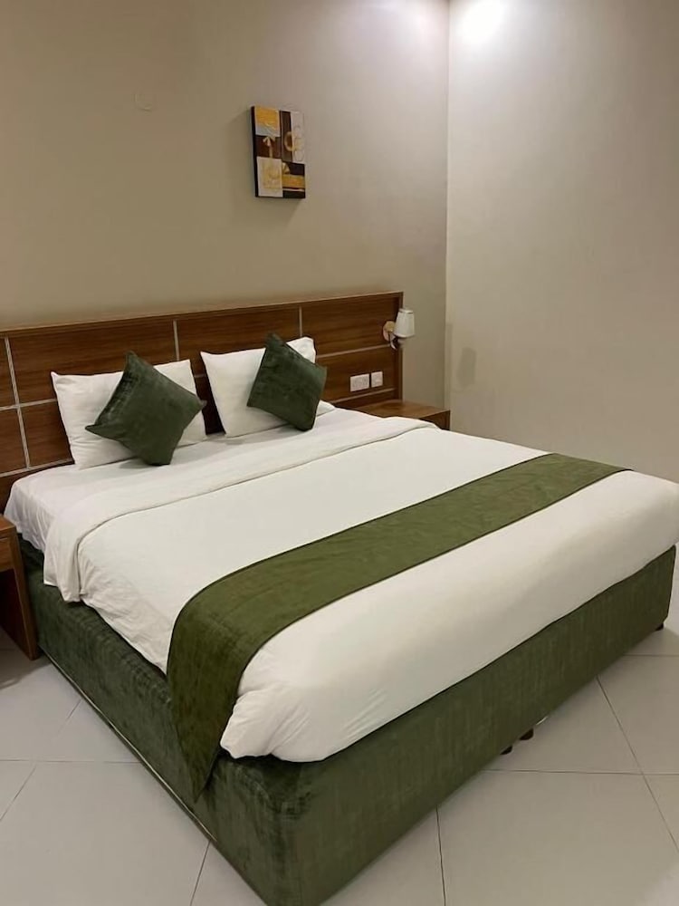 Muscat Hills Hotel 21/63