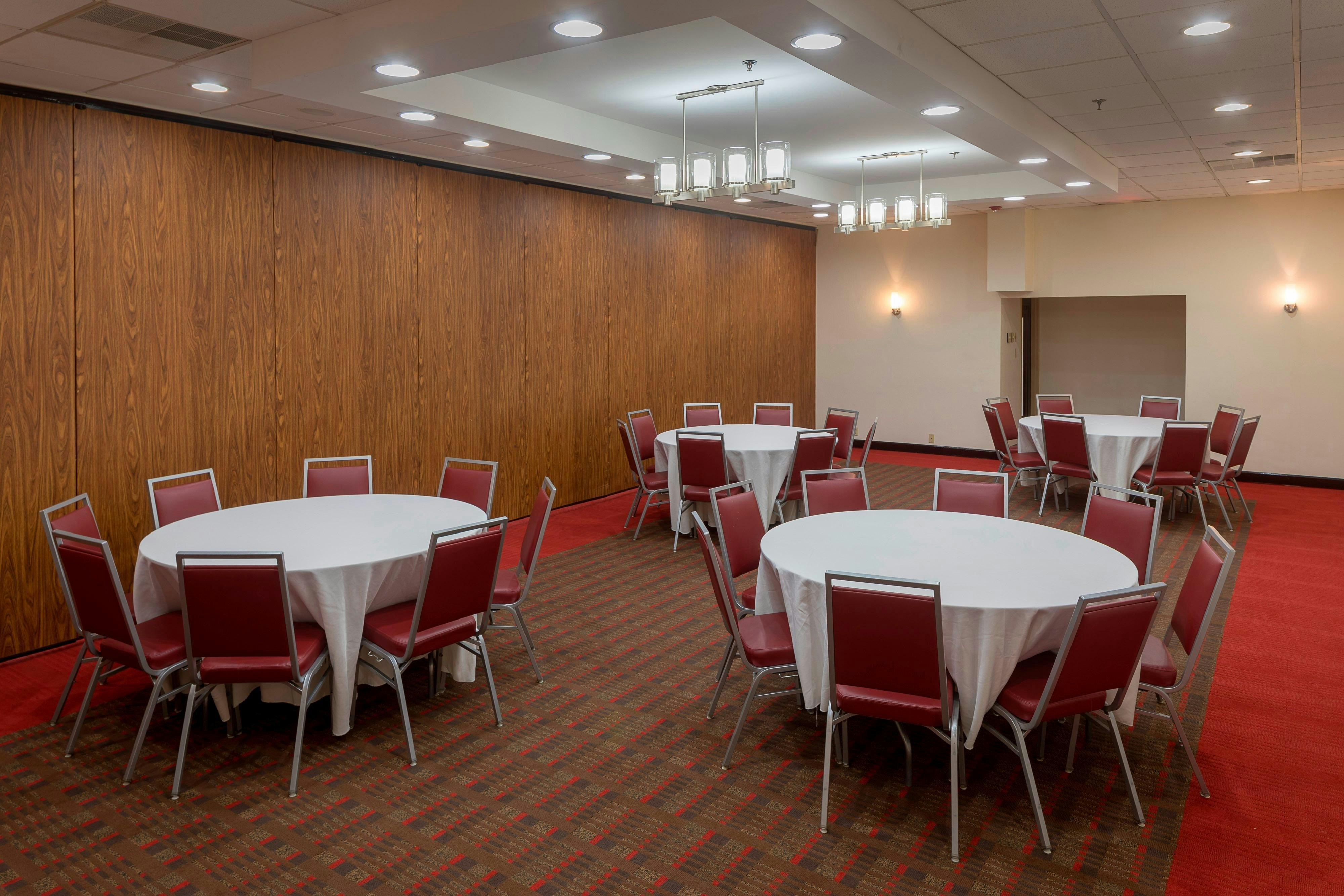Four Points by Sheraton Asheville Downtown 24/28
