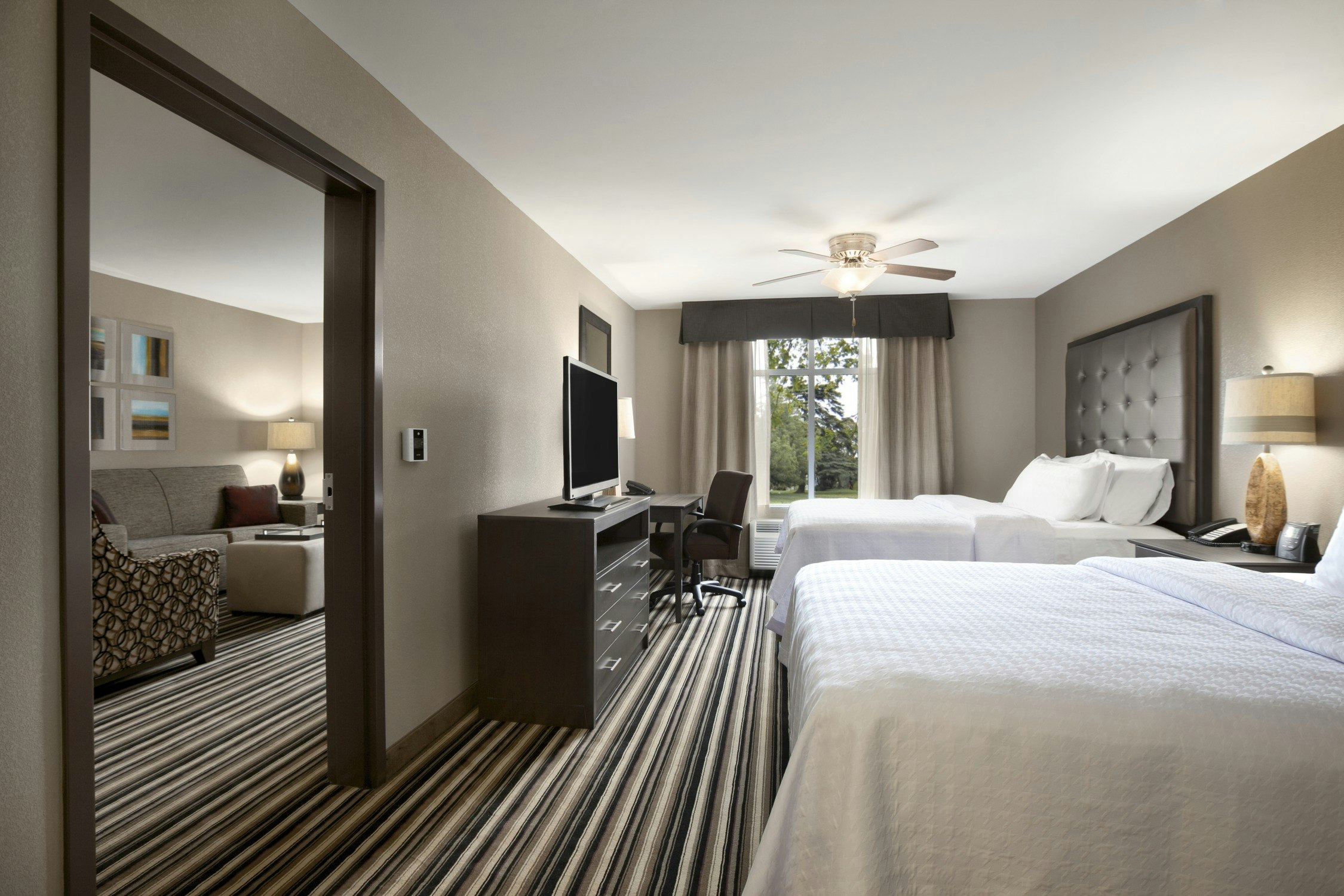 1 BEDROOM, SUITE, 2 QUEEN BEDS