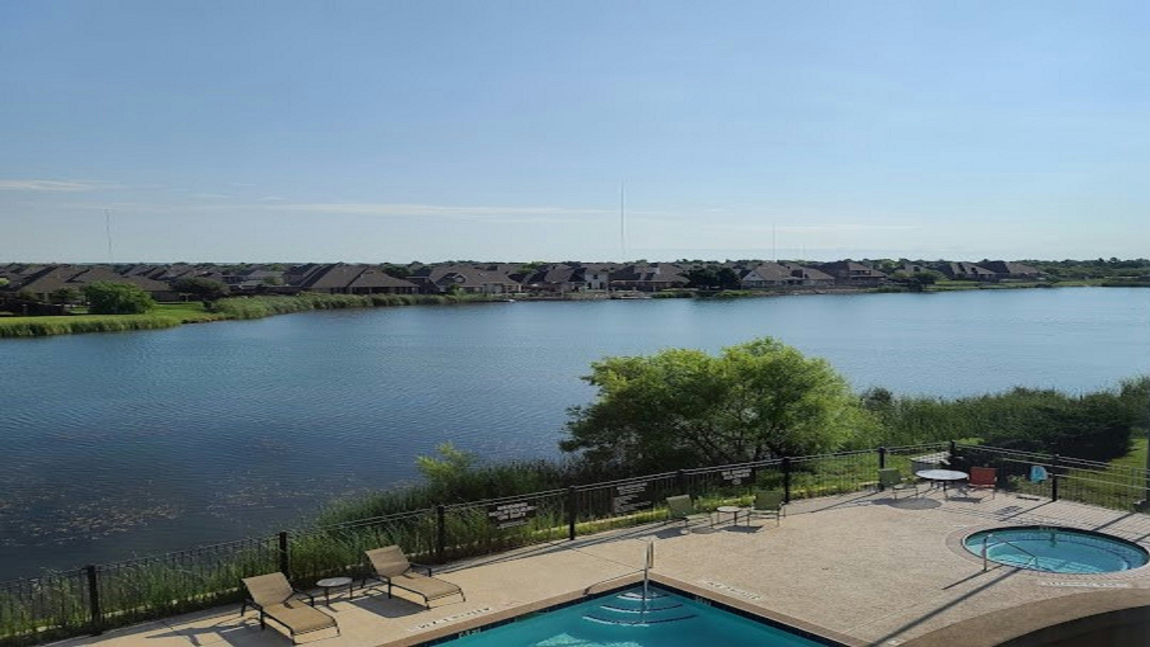 Holiday Inn Express Hotel & Suites Wichita Falls 51/52