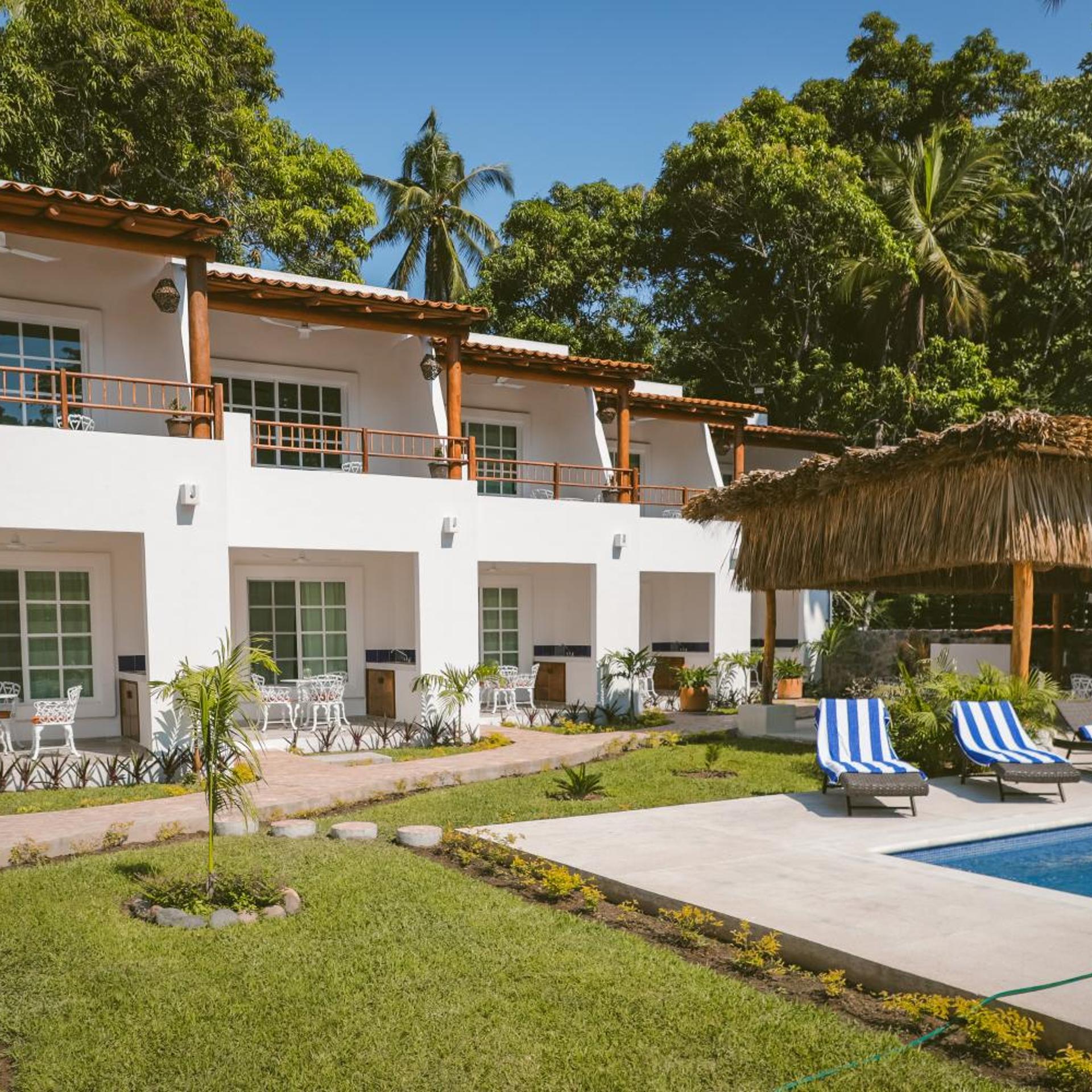 Solez Zihuatanejo 44/50