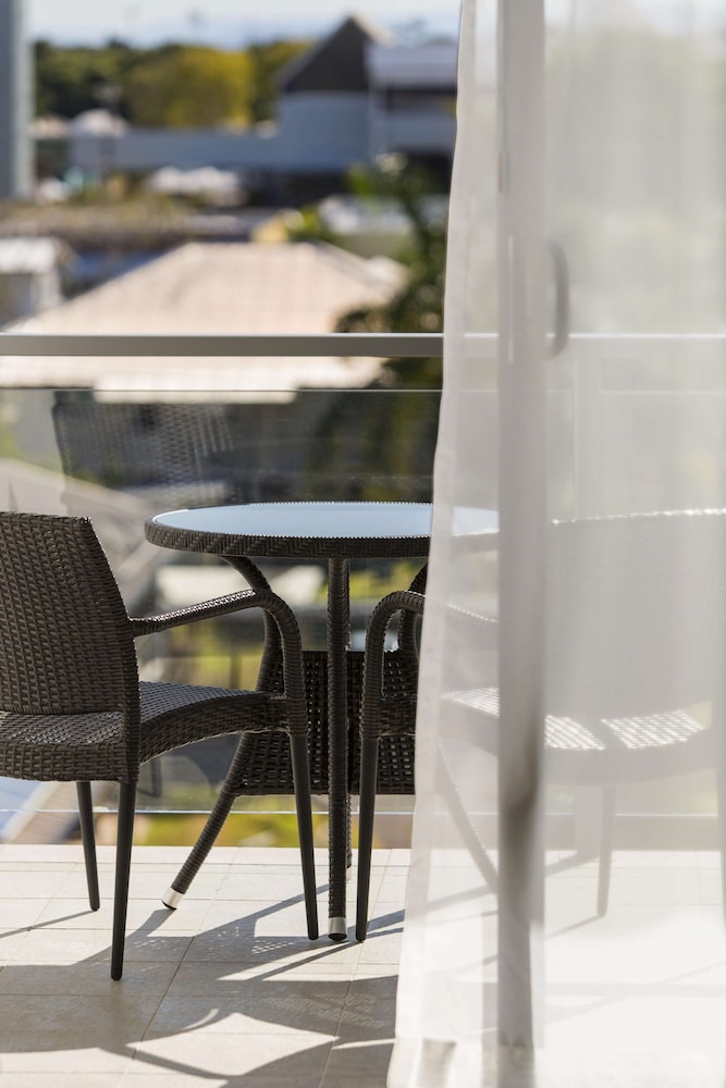 Oaks Mackay Carlyle Suites 25/55