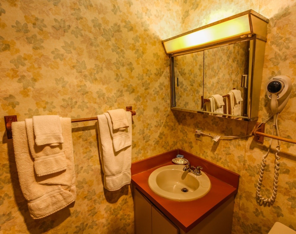 Smoketree Lodge, a VRI resort 25/70