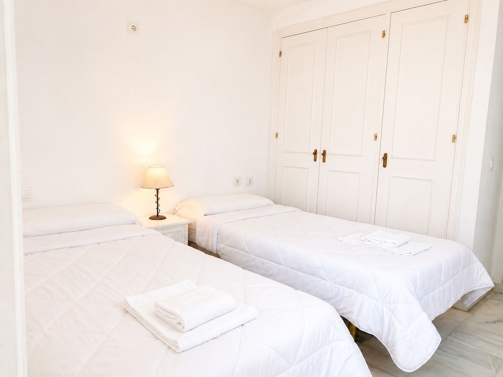 Apartamentos Larga 70 23/80