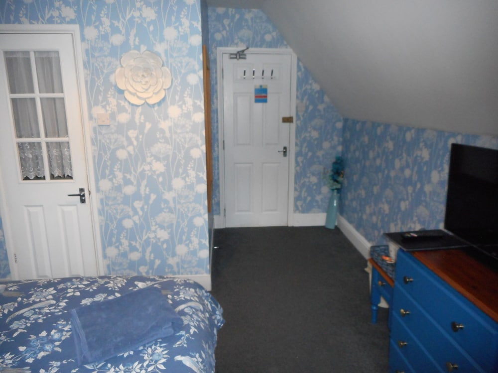 George Hotel B B 22/46