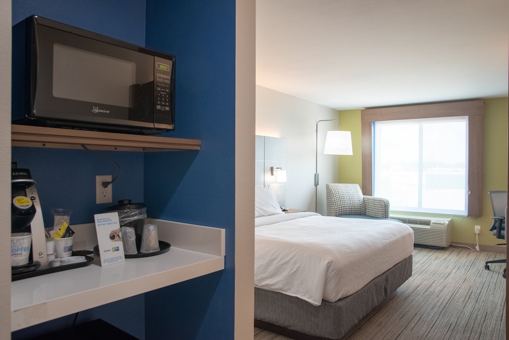 Holiday Inn Express Hotel Suites Natchitoches 24/56