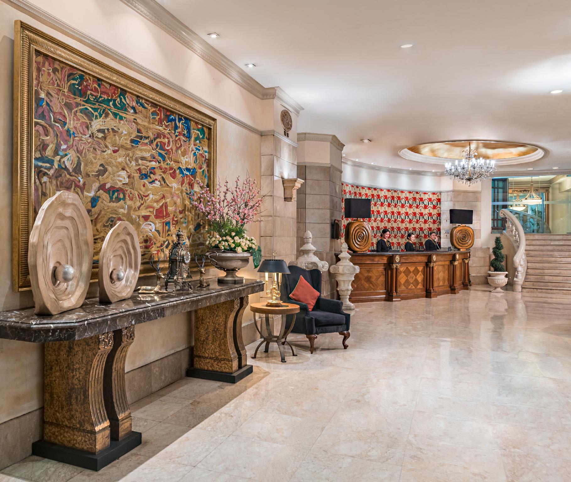 Lobby at Makati Palace Hotel, MAKATI