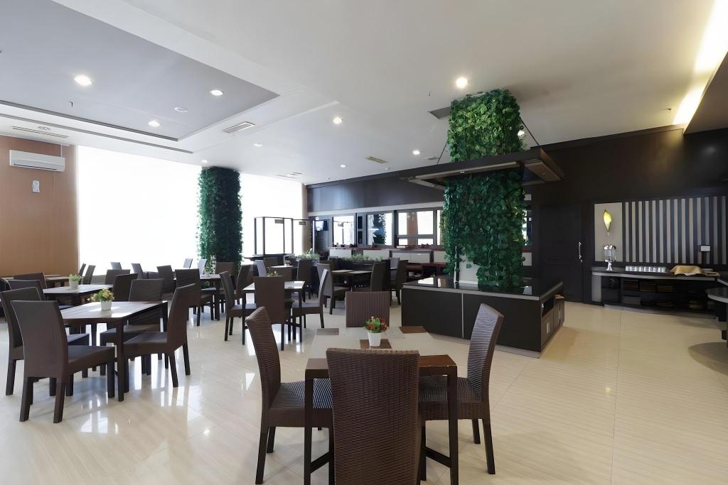 Grand Kanaya Hotel 30/50