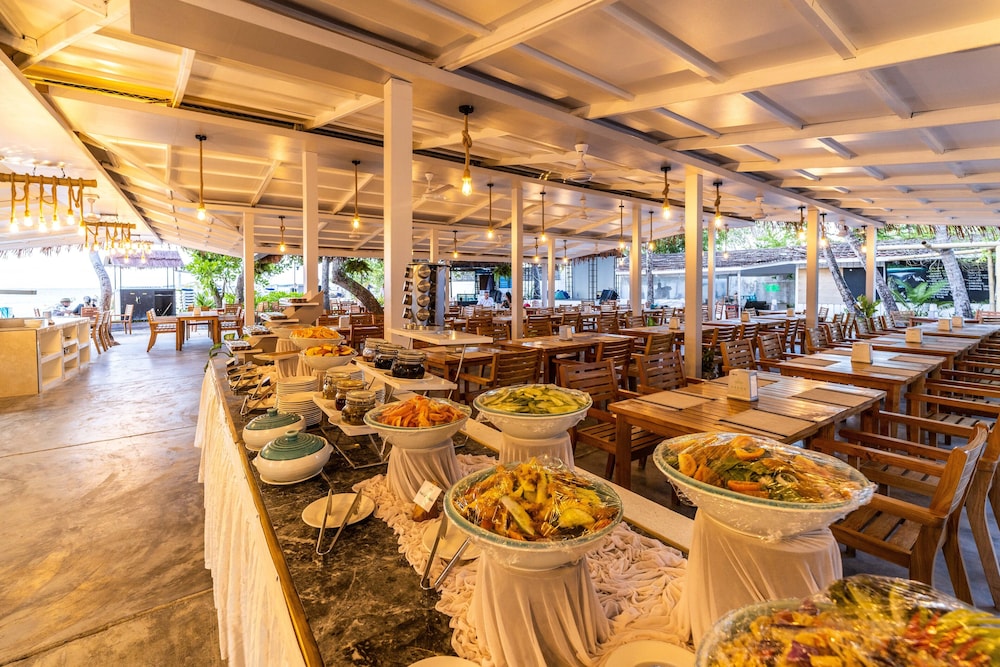 Arena Beach Hotel 30/48