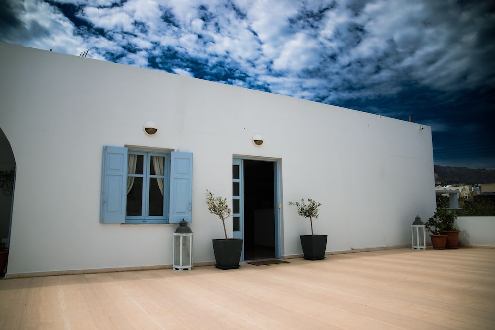Areti Hotel 1/49