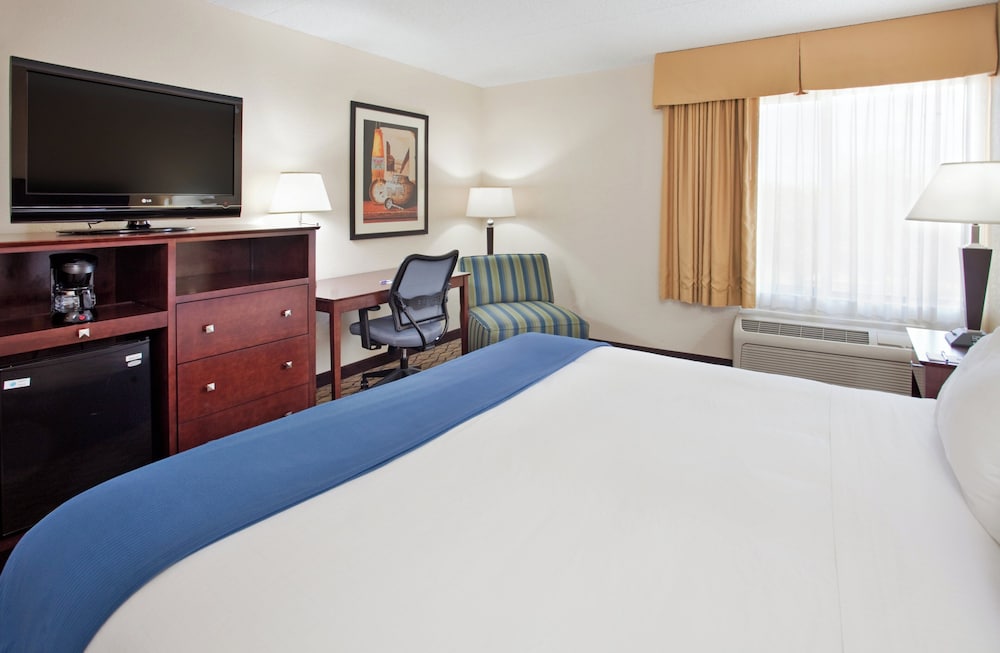 Holiday Inn Express Scottsdale North 19/40