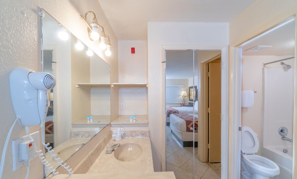 Sevilla Inn 11/41