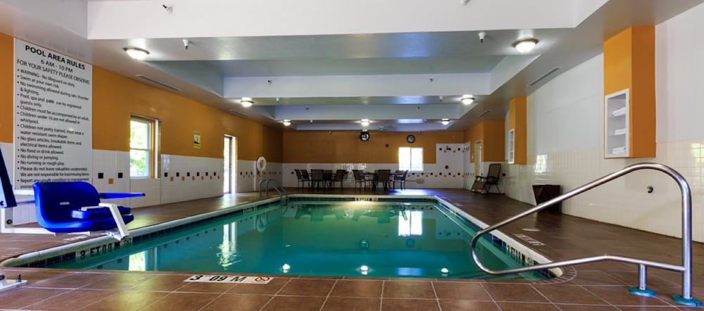 swimming pool spa