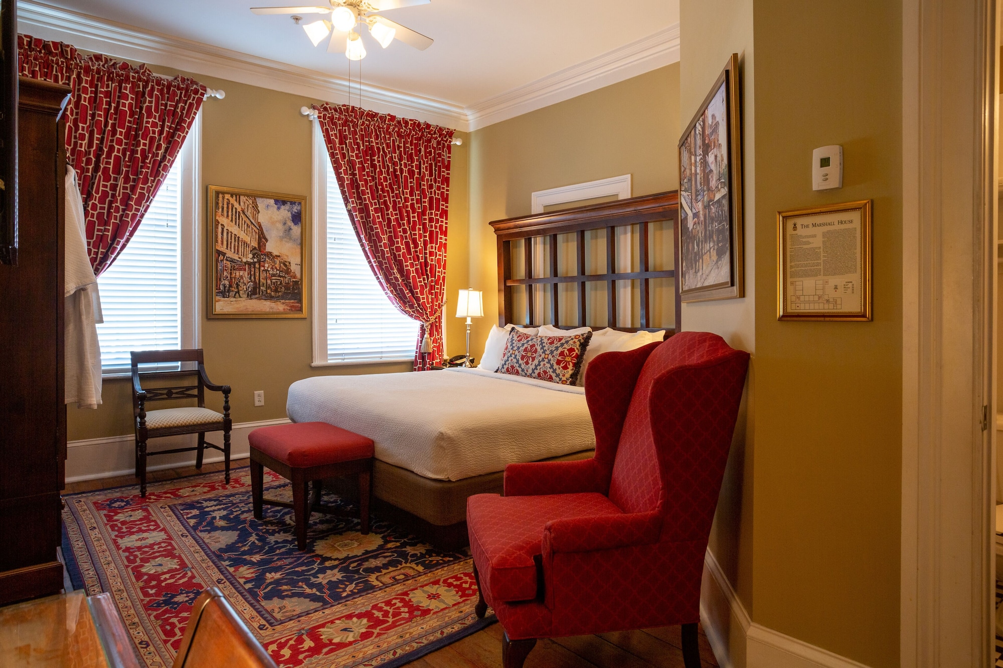 SUPERIOR, KING BED