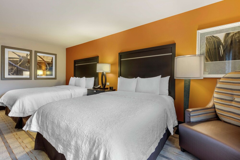 Hampton Inn & Suites Columbus 17/47