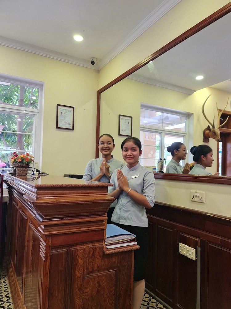 Grand Bayon Siem Reap Hotel 10/66