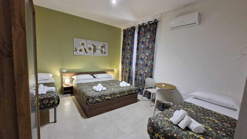شقة سكنية فاخرة بأربعة أسرّة وسريرين كوين مع أريكة، Deluxe Rooms 6/9