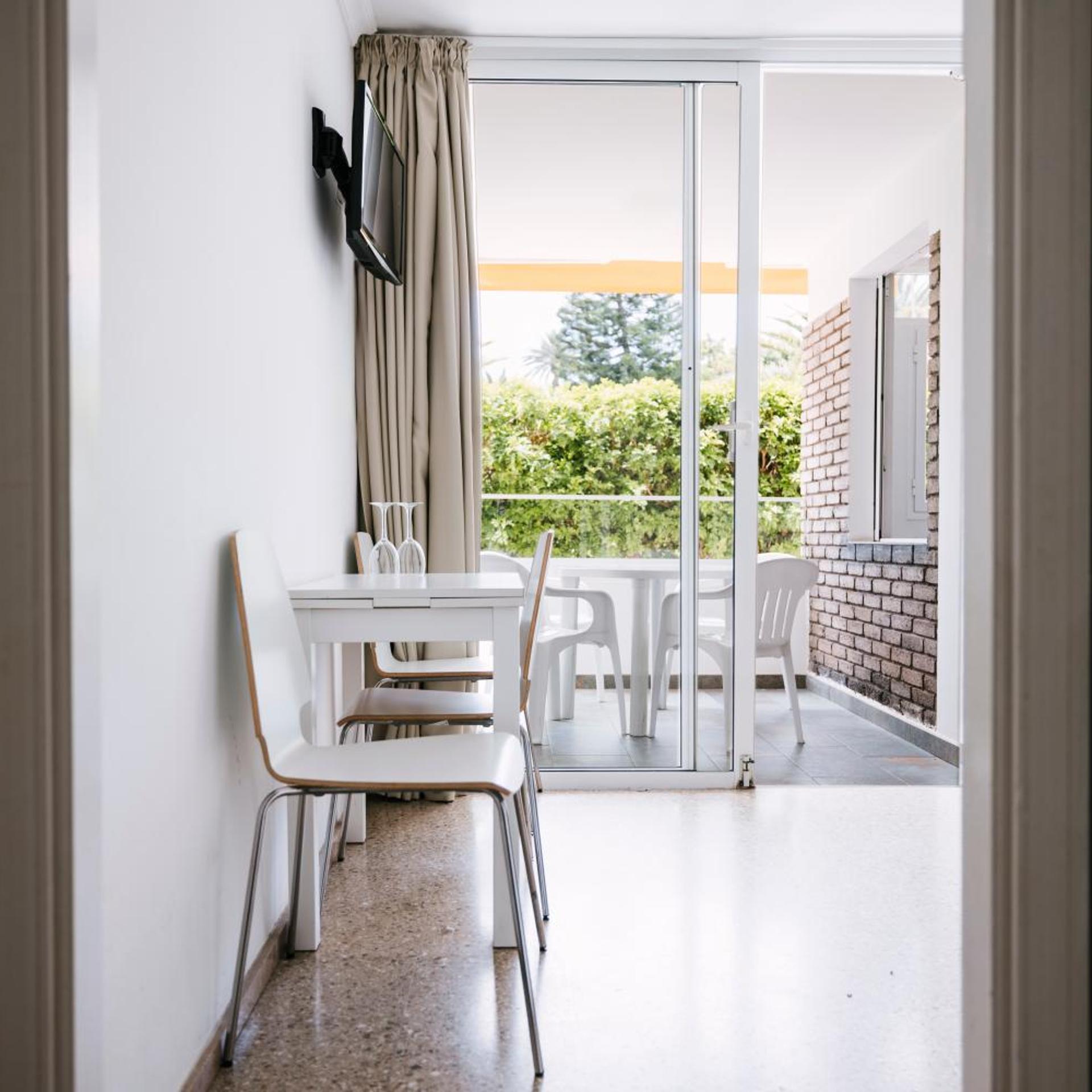 Apartamentos LIVVO Tarahal 64/88