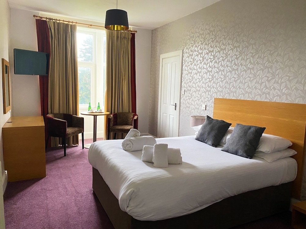 The Speyside Hotel 8/62