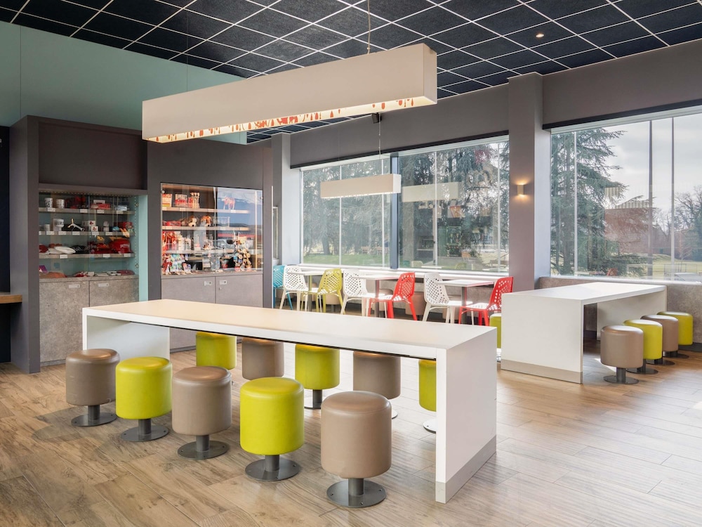 Ibis Budget Geneve Palexpo Aeroport 52/63