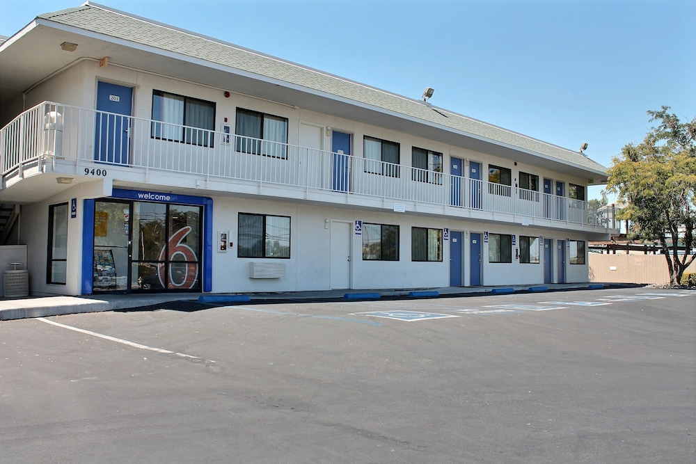 Motel6 Atascadero, CA 39/42
