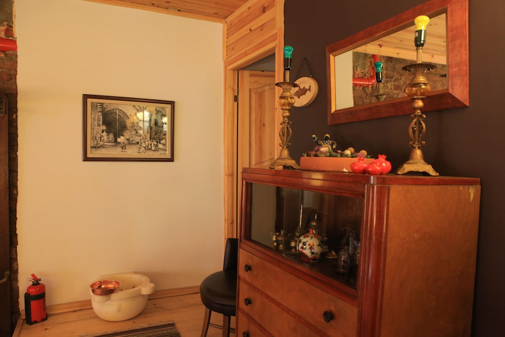 Tom Square Boutique Hotel 30/50