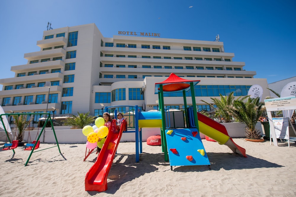 Malibu Hotel 37/50