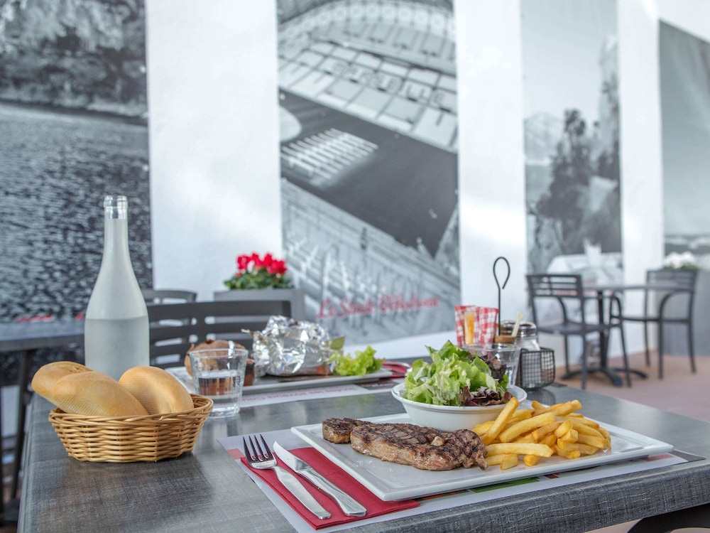 restaurant-cafeteria