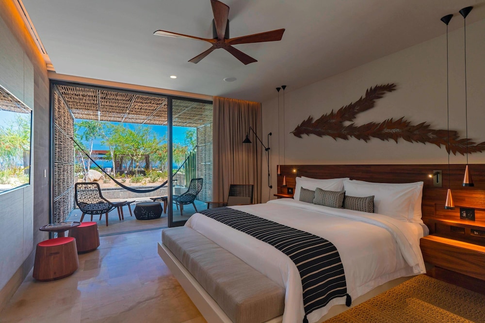 1 Bedroom, Suite, King Bed, Plunge Pool
