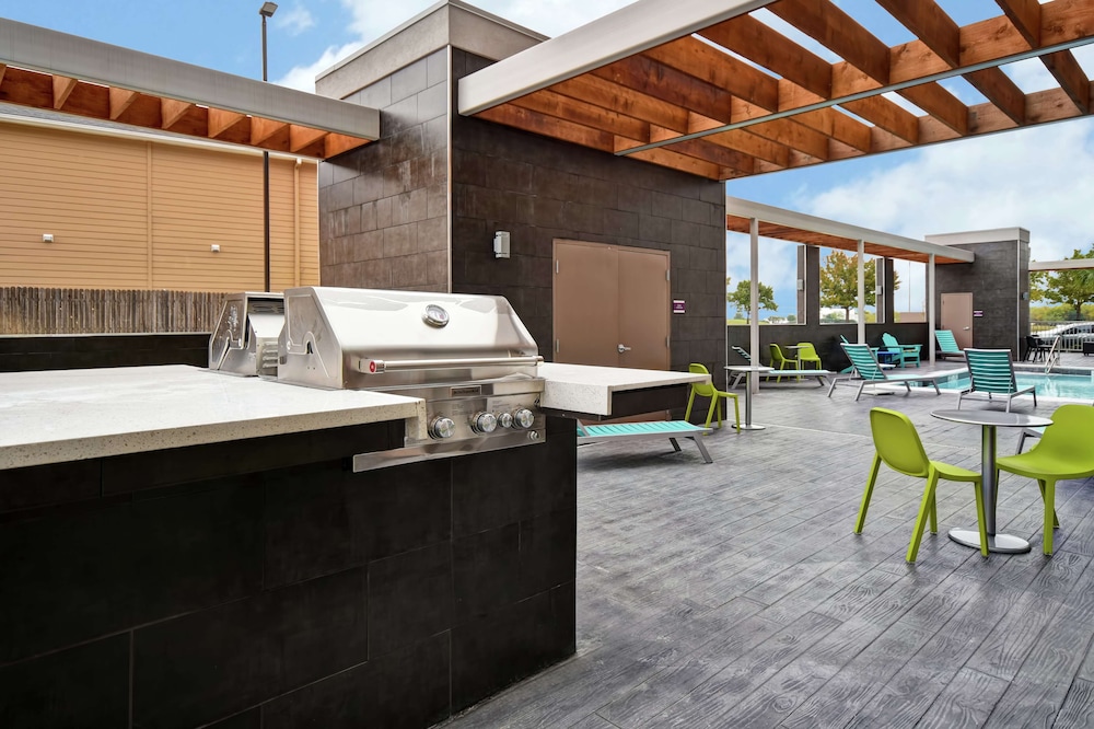Home2 Suites by Hilton Fort Worth Fossil Creek 38/48