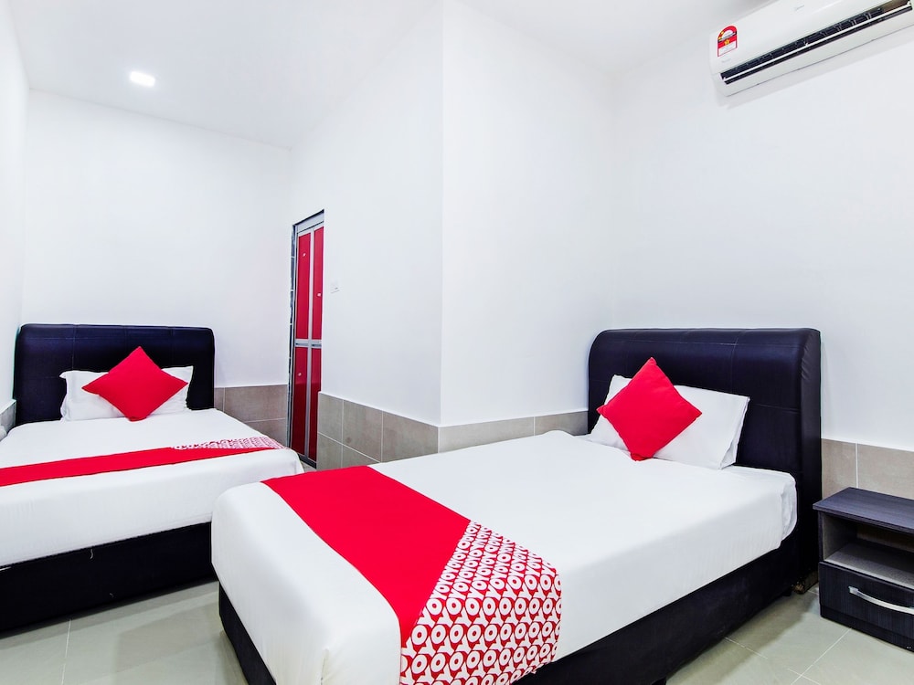 Standard, Twin Beds