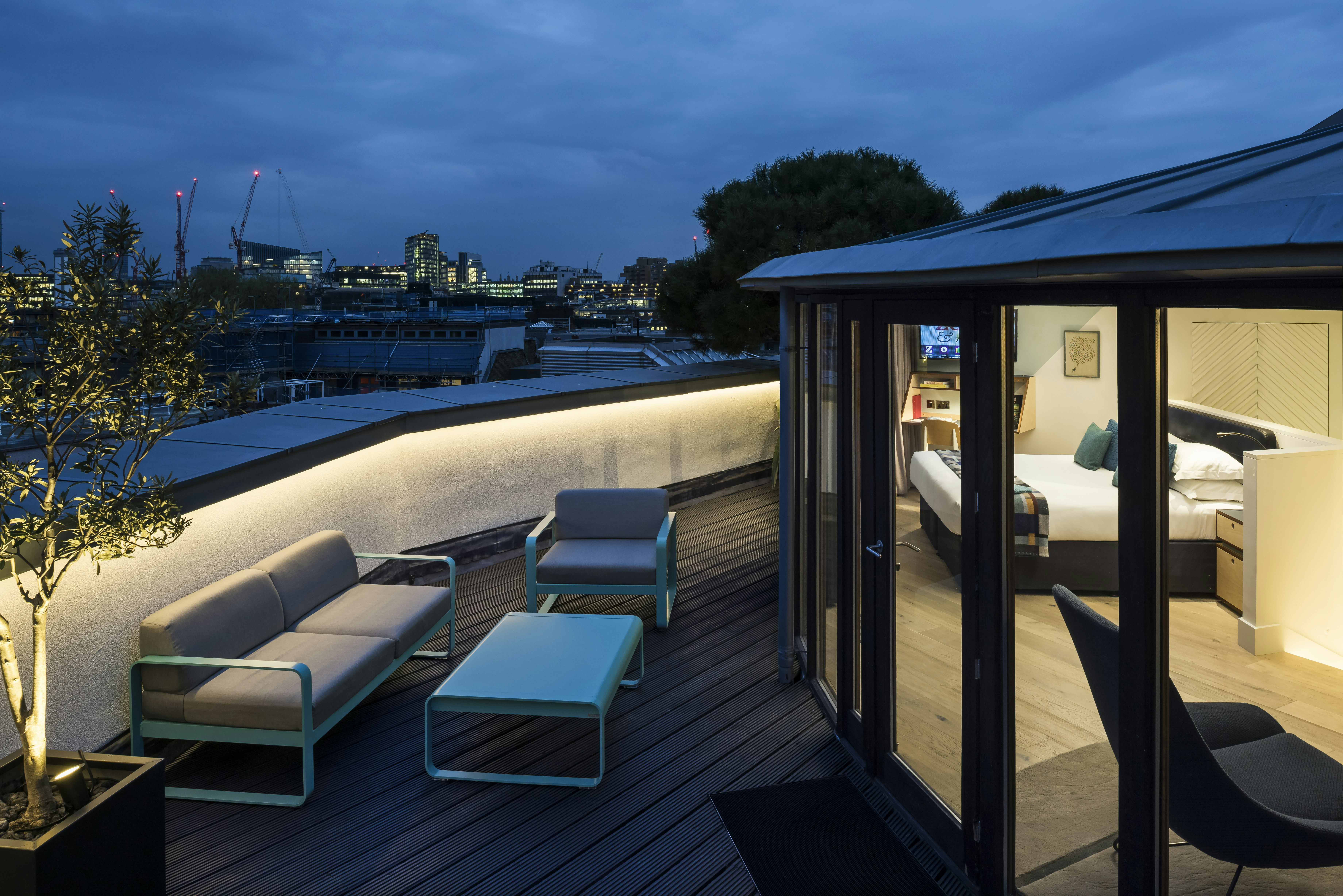 Marrable's Farringdon Hotel 33/36