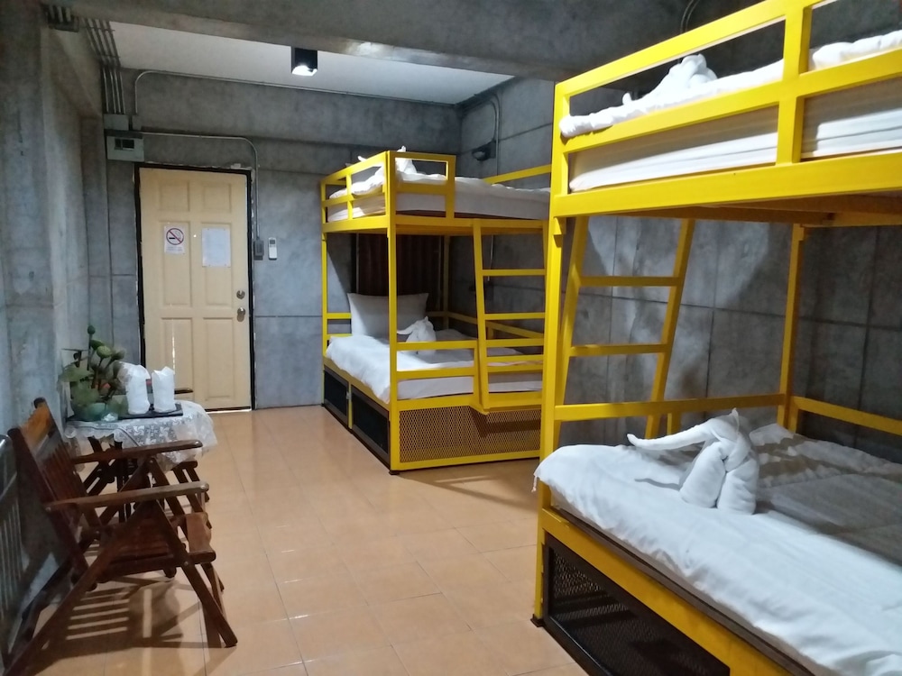 Chang Hostel Suvarnabhumi by ZUZU 25/47