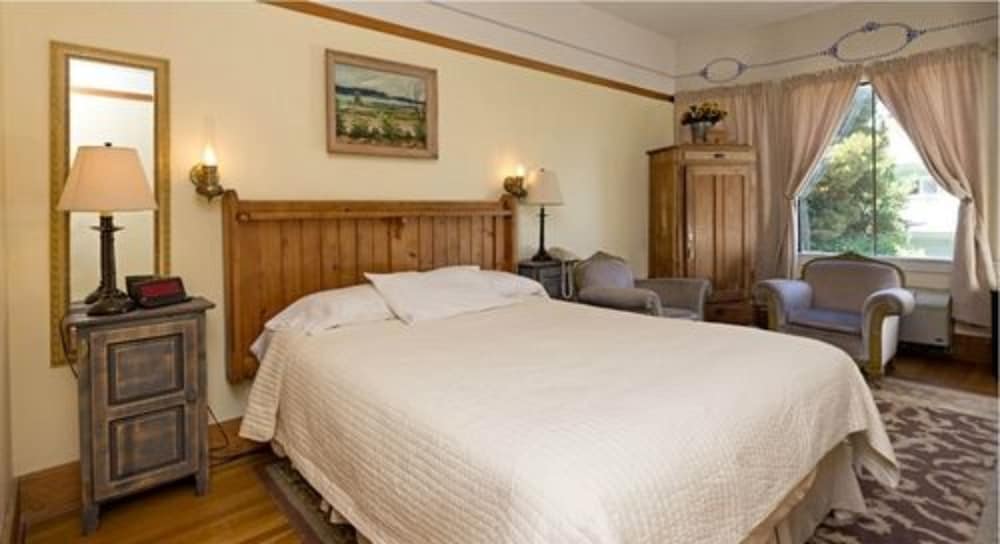 Union Hotel 7/50