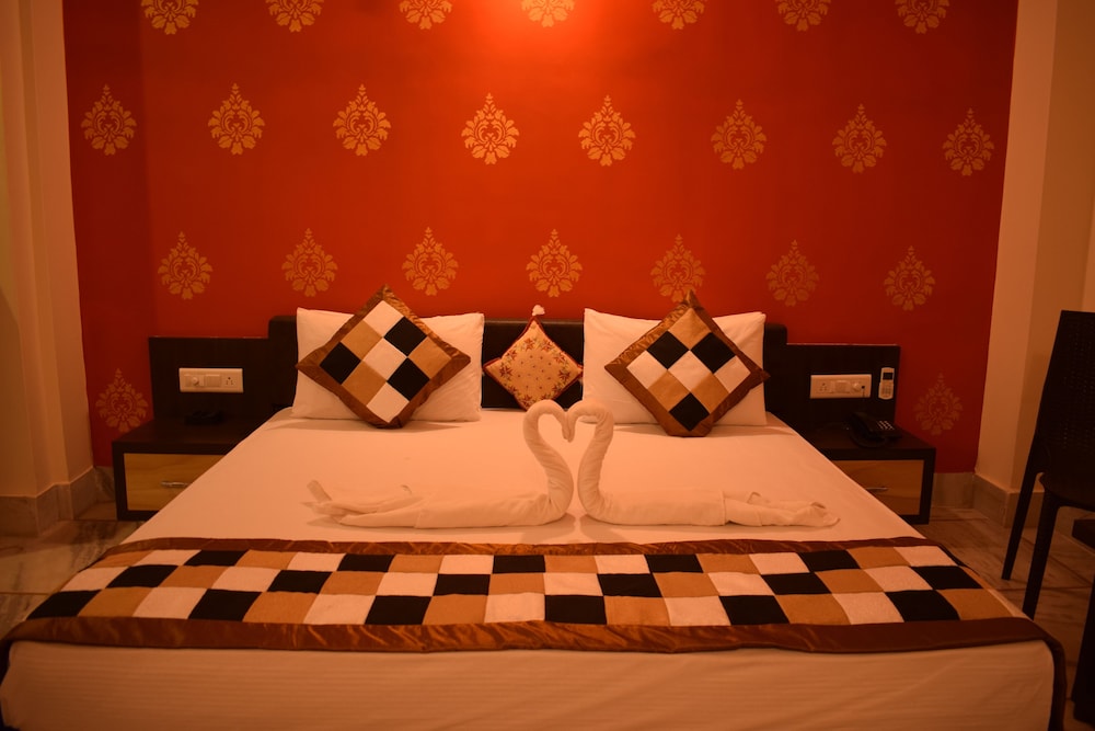 Shri Ram Residency 33/38