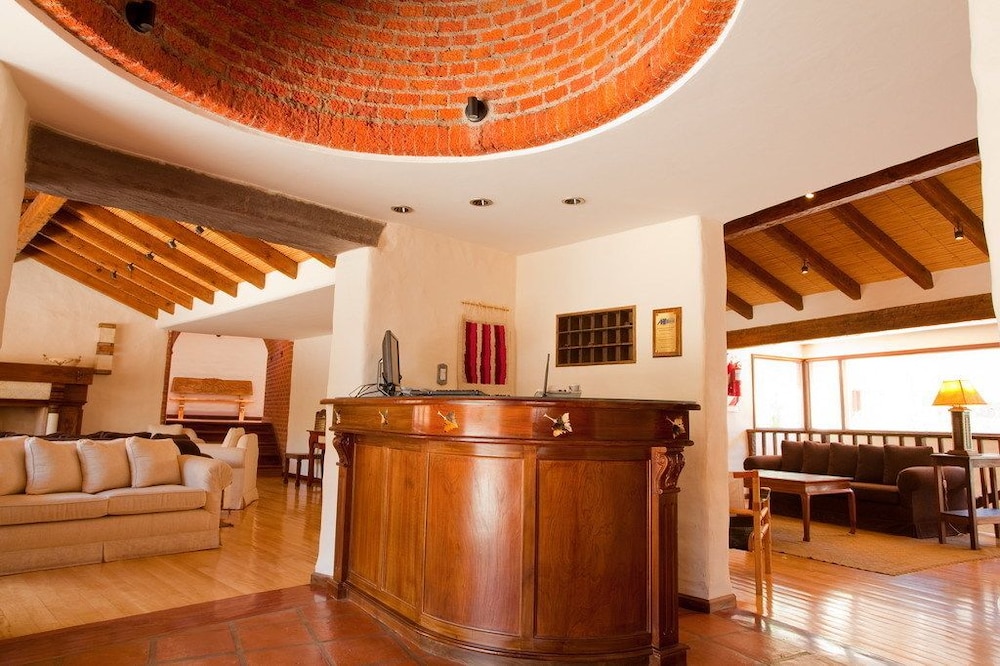 Marques de Tojo Hotel 7/63