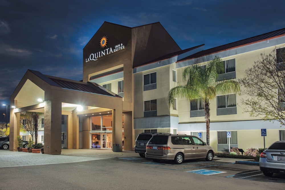 La Quinta Inn & Suites by Wyndham Dublin - Pleasanton 1/40