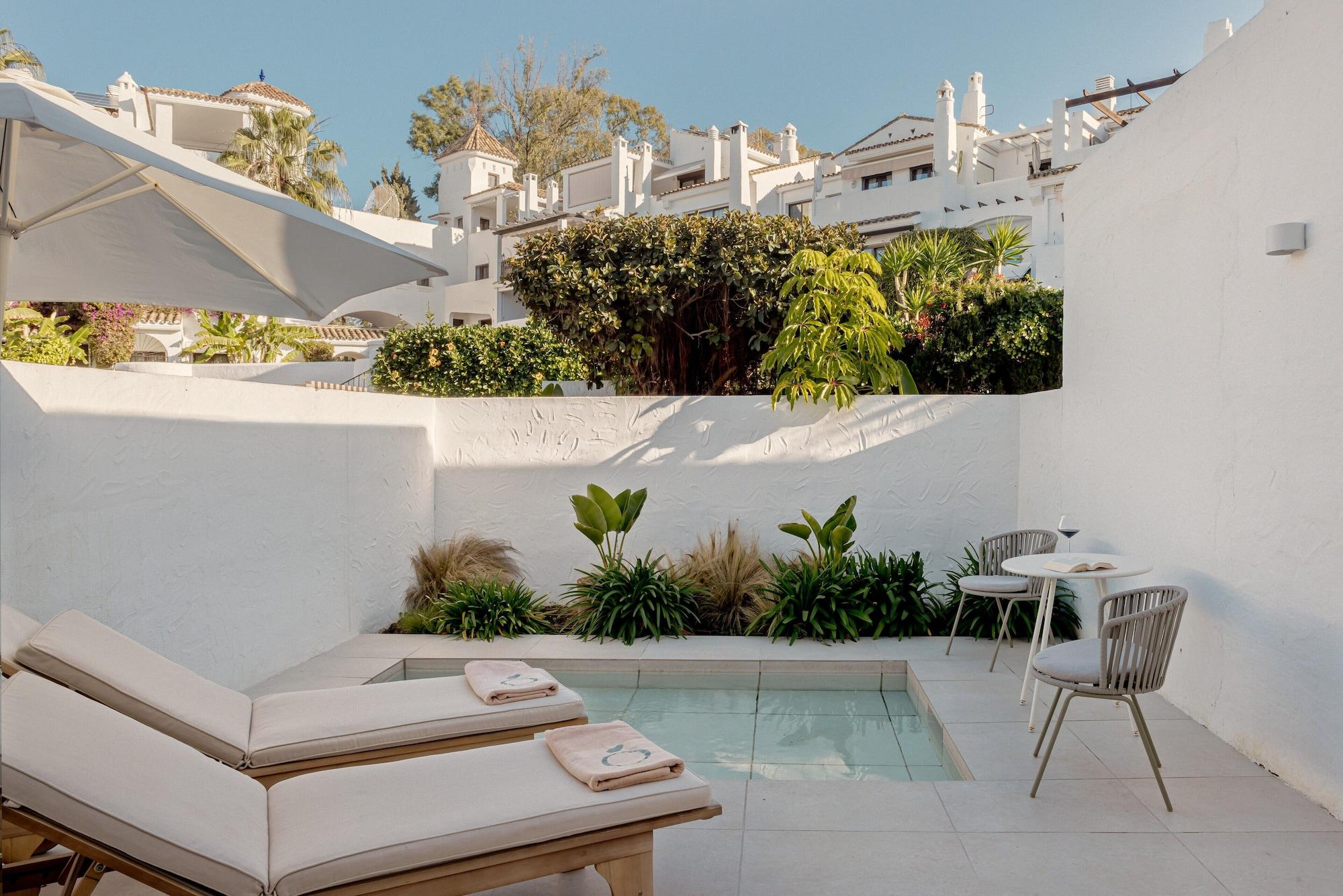 ANFITRION VILLAS & SUITES MARBELLA 26/50
