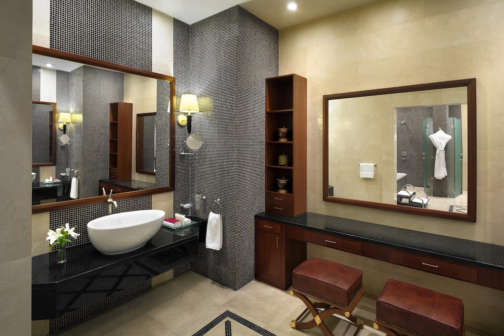 كراون بلازا الخبر(Crowne Plaza Al Khobar) 13/81