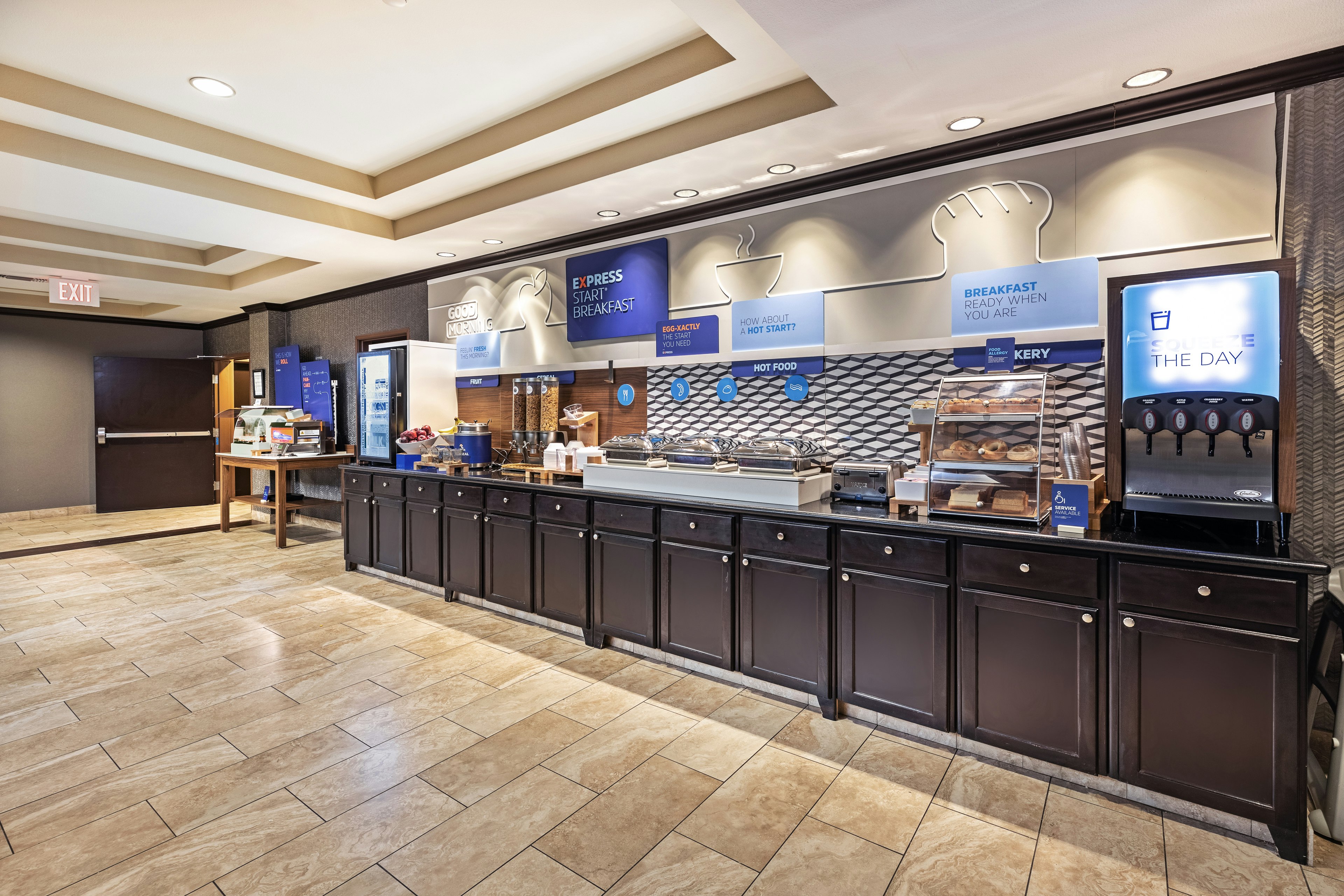 Holiday Inn Express Suites Floresville 55/58