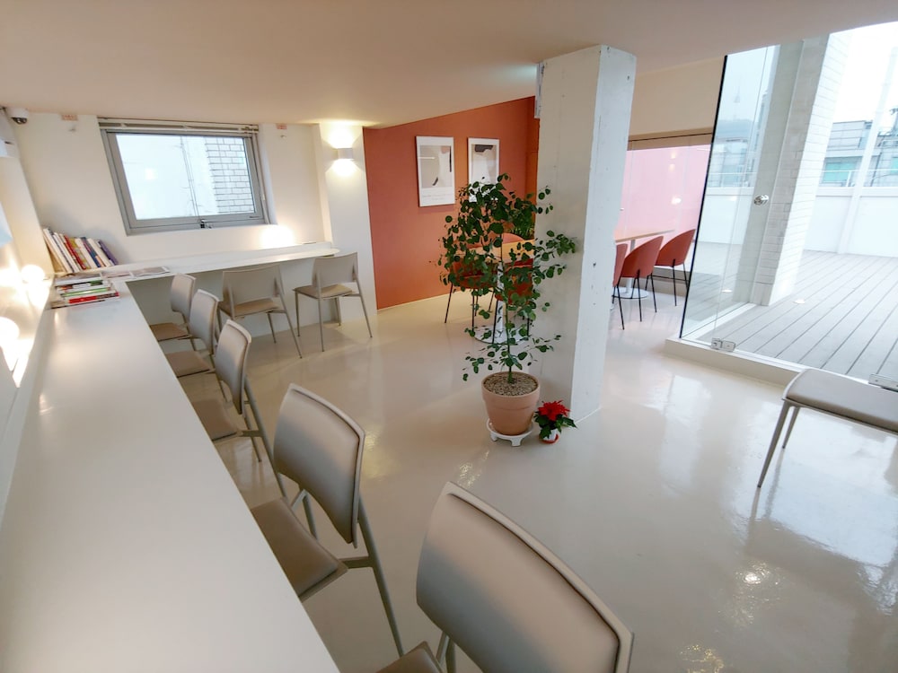Tong Tong Petit Hotel 18/38