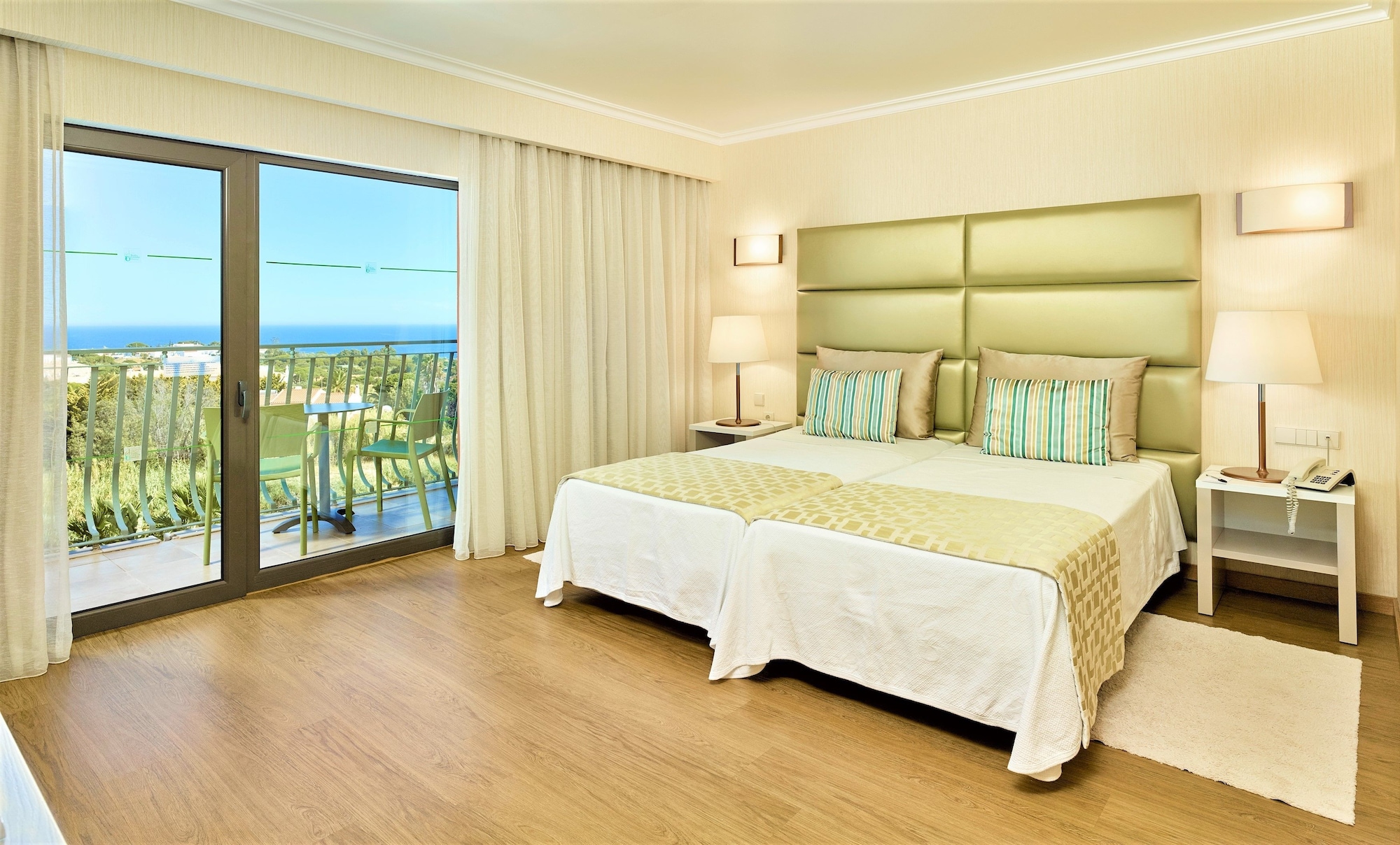 DELUXE, SUITE, SEA VIEW