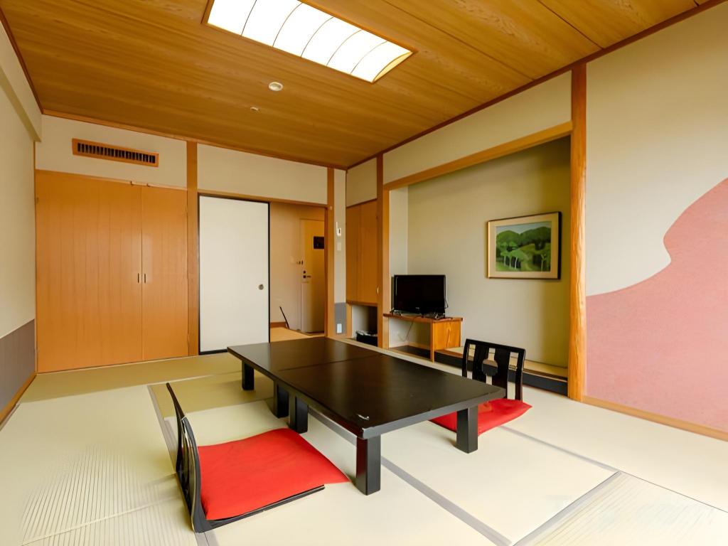 Japanese, Central, Tatami, East Wing