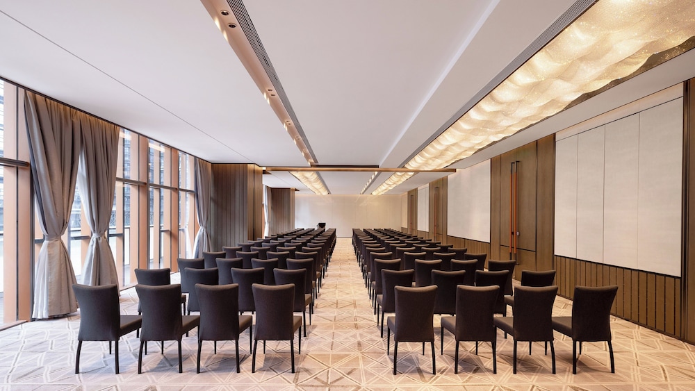 Holiday Inn Express Qingdao Jinshui 31/49