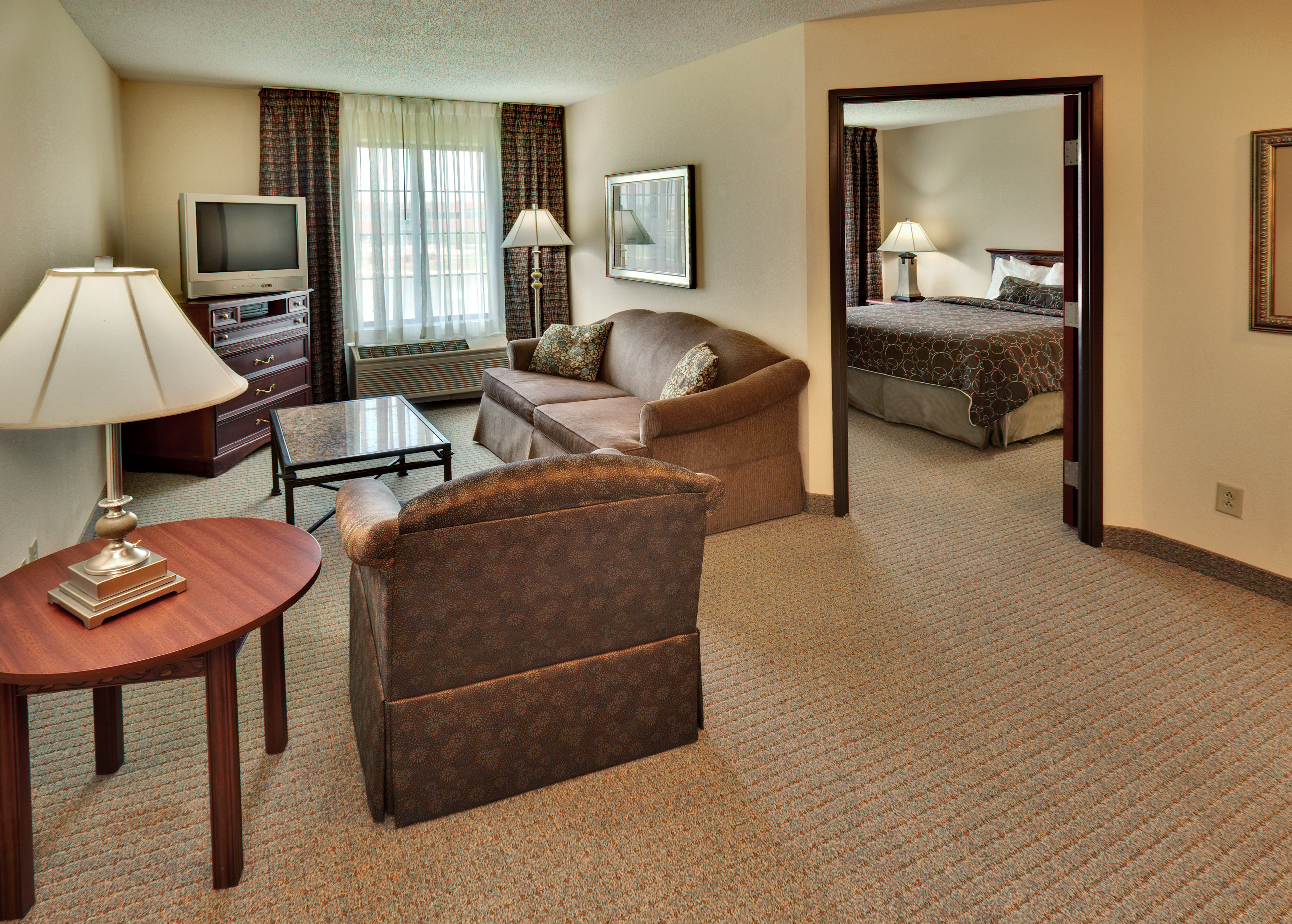 Staybridge Suites West Des Moines 54/76