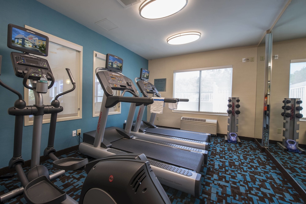 Fairfield Inn And Suites By Marriott Greenwood 23/47
