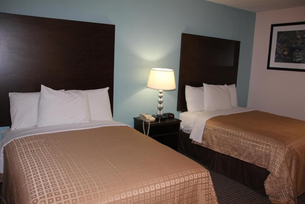 Sterling Inn Niagara Falls Near Iag Airport 27/40