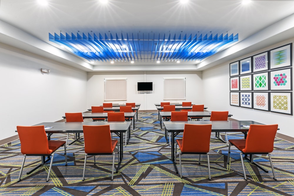 Holiday Inn Express Hotel Suites Vidor South 59/71